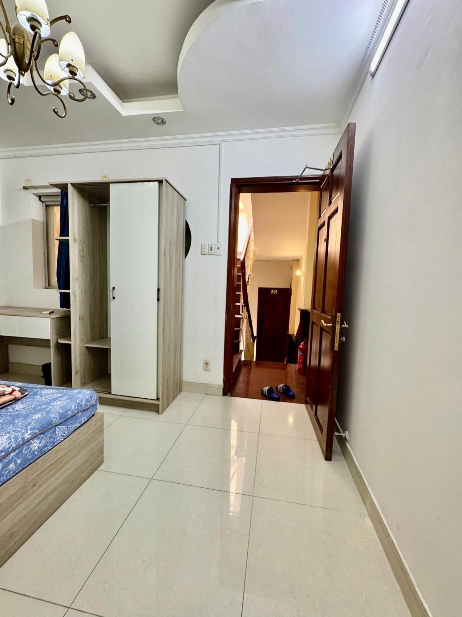 Apartment 21057 Hoa Lan